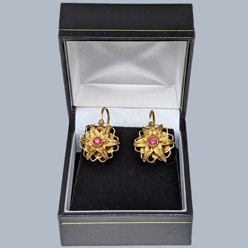 VICTORIAN RUBY FLORAL DROP EARRINGS 18CT GOLD HOOK FITTINGS ELEGANT LATE VICTORIAN DESIGN - ADDITIONAL PHOTO 6