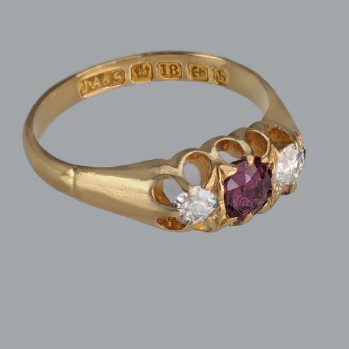 ANTIQUE EDWARDIAN RUBY DIAMOND TRILOGY RING 18CT GOLD BIRMINGHAM 1901 THREE STONE - ADDITIONAL PHOTO 1