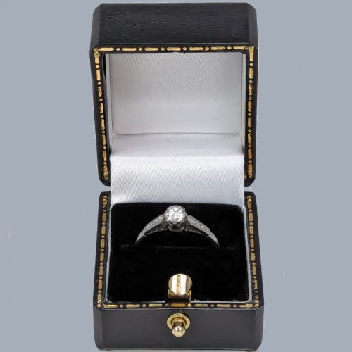 VINTAGE 1950S PLATINUM SOLITAIRE RING 050CT DIAMOND ENGAGEMENT RING - ADDITIONAL PHOTO 5