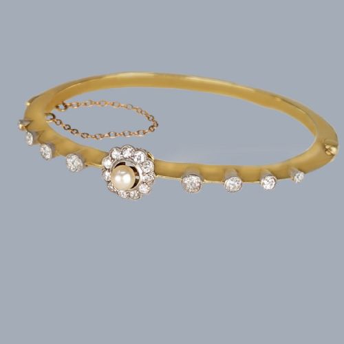 ANTIQUE EDWARDIAN DIAMOND AND PEARL BANGLE IN 18CT GOLD PLATINUM CIRCA 1910 - ADDITIONAL PHOTO 3