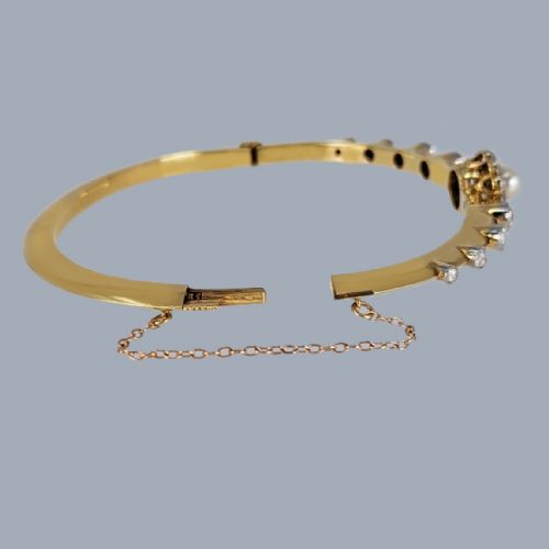 ANTIQUE EDWARDIAN DIAMOND AND PEARL BANGLE IN 18CT GOLD PLATINUM CIRCA 1910 - ADDITIONAL PHOTO 6