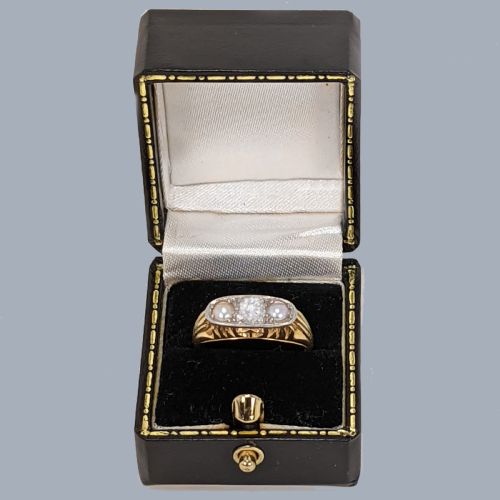 EDWARDIAN 18CT GOLD PEARL AND OLD CUT DIAMOND TRILOGY RING ANTIQUE C1910 - ADDITIONAL PHOTO 22