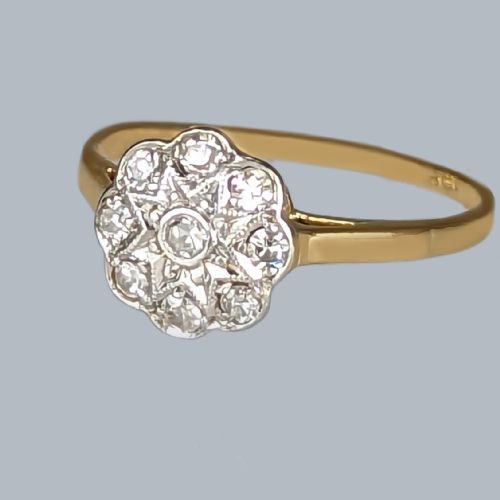 VINTAGE 1920S DIAMOND DAISY CLUSTER RING 18CT GOLD ANTIQUE ENGAGEMENT RING - ADDITIONAL PHOTO 1