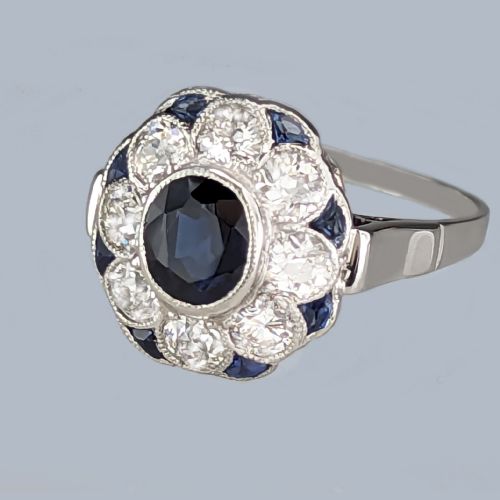 PLATINUM SAPPHIRE DIAMOND CLUSTER RING VINTAGE 1960S FLOWER ENGAGEMENT RING - ADDITIONAL PHOTO 5
