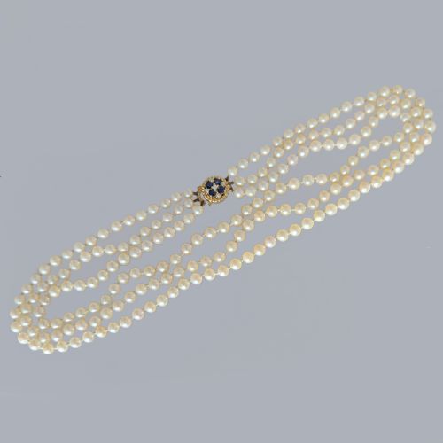 TRIPLE STRAND CULTURED PEARL NECKLACE 9CT GOLD SAPPHIRE FLORAL CLASP VINTAGE 1960S - ADDITIONAL PHOTO 4