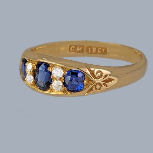 ANTIQUE VICTORIAN SAPPHIRE DIAMOND BOAT RING 18CT GOLD ENGLISH RING CIRCA 1890 - ADDITIONAL PHOTO 1