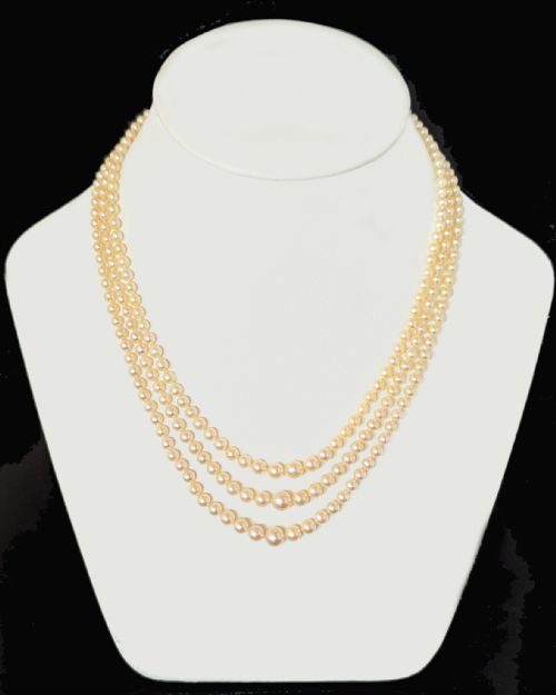 TRIPLE STRAND CULTURED PEARL NECKLACE 9CT GOLD AMETHYST CLASP HALLMARKED LONDON 1962 - ADDITIONAL PHOTO 7