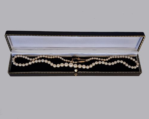 GRADUATED PEARL NECKLACE WITH 9CT GOLD BARREL CLASP 18 INCH VINTAGE CULTURED PEARLS - ADDITIONAL PHOTO 4