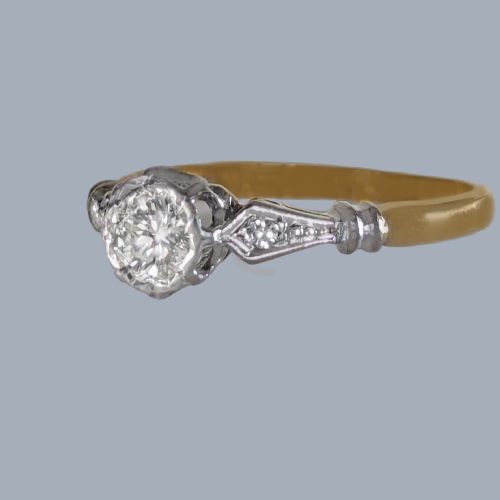 1920S DIAMOND SOLITAIRE RING IN 18CT GOLD AND PLATINUM - ADDITIONAL PHOTO 1