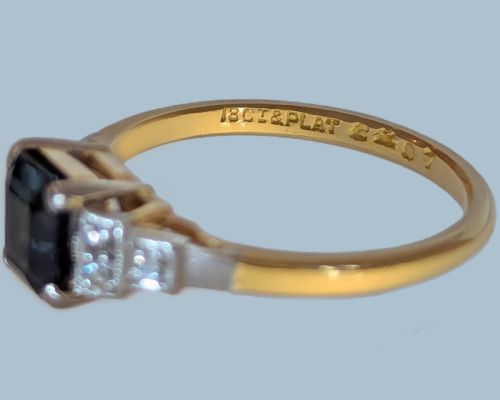 FINE ART DECO SAPPHIRE DIAMOND RING IN 18CT GOLD AND PLATINUM CIRCA 1920S - ADDITIONAL PHOTO 11