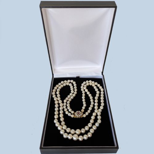 VINTAGE DOUBLE STRAND PEARL NECKLACE 9CT GOLD AMETHYST SPLIT PEARL CLASP - ADDITIONAL PHOTO 5