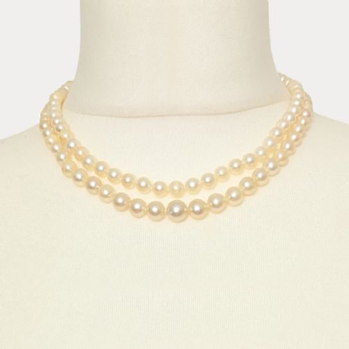 FINE 1950S DOUBLE STRAND CULTURED PEARL NECKLACE WITH SAPPHIRE GOLD CLASP - ADDITIONAL PHOTO 4