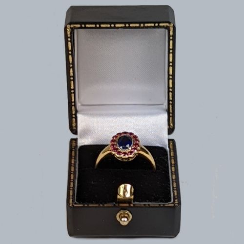 ANTIQUE SYNTHETIC SAPPHIRE AND NATURAL RUBY CLUSTER RING IN 18CT GOLD WITH GEM REPORT - ADDITIONAL PHOTO 9