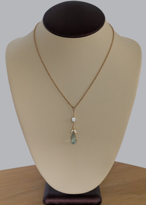 fig 4. Elegant Edwardian Aquamarine and White Sapphire Necklace in 15ct Gold, Foliate Drop Pendant ca 1910
