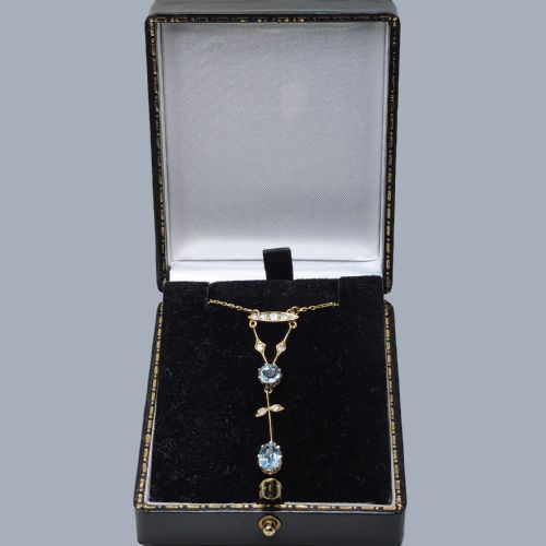 ELEGANT EDWARDIAN AQUAMARINE DIAMOND DROP NECKLACE IN 9CT GOLD CIRCA 1910 - ADDITIONAL PHOTO 4