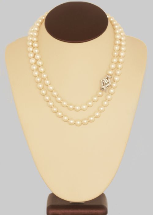VINTAGE LONG PEARL NECKLACE WITH 18CT WHITE GOLD OLD CUT DIAMOND CLASP C1950 - ADDITIONAL PHOTO 2