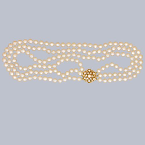 TRIPLE STRAND CULTURED PEARL NECKLACE WITH 9CT GOLD PEARL CLUSTER CLASP 1960S - ADDITIONAL PHOTO 1