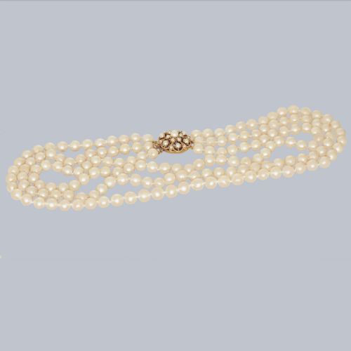 TRIPLE STRAND CULTURED PEARL NECKLACE WITH 9CT GOLD PEARL CLUSTER CLASP 1960S - ADDITIONAL PHOTO 7
