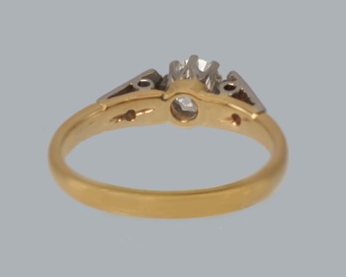 ANTIQUE OLD EUROPEAN CUT DIAMOND SOLITAIRE RING IN 18CT GOLD PLATINUM ART DECO PERIOD C1930 - ADDITIONAL PHOTO 5