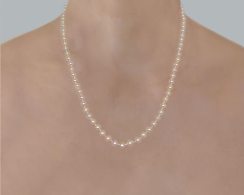 1950S PEARL NECKLACE WITH 18CT GOLD DIAMOND AND SAPPHIRE CLASP RECENTLY RESTRUNG - ADDITIONAL PHOTO 1