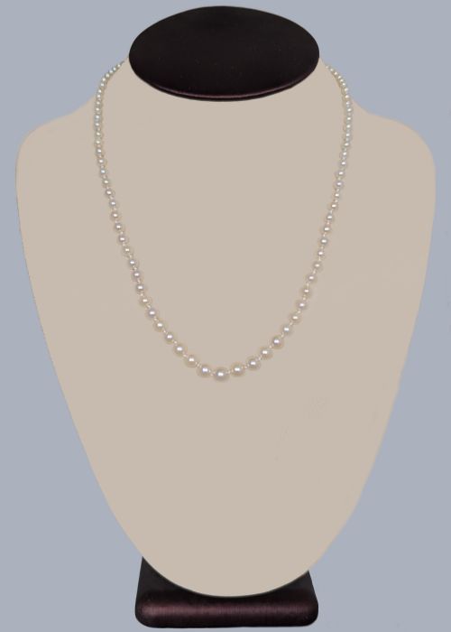 1950S PEARL NECKLACE WITH 18CT GOLD DIAMOND AND SAPPHIRE CLASP RECENTLY RESTRUNG - ADDITIONAL PHOTO 5