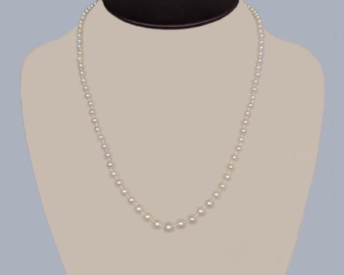 1950S PEARL NECKLACE WITH 18CT GOLD DIAMOND AND SAPPHIRE CLASP RECENTLY RESTRUNG - ADDITIONAL PHOTO 8