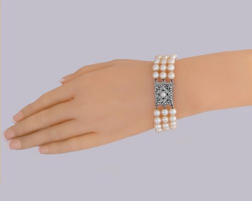 VINTAGE TRIPLE STRAND CULTURED PEARL BRACELET WITH STERLING SILVER MARCASITE CLASP AND ORIGINAL BOX - ADDITIONAL PHOTO 6