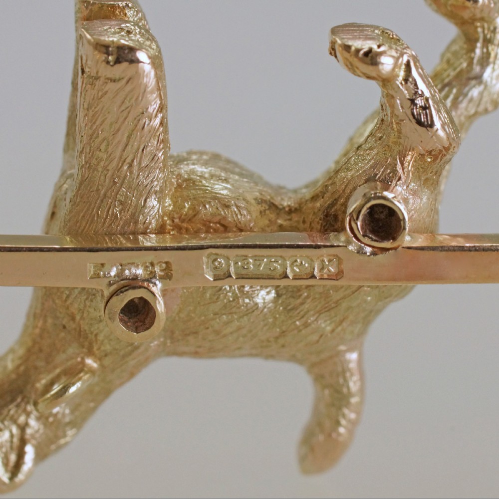 Vintage 9ct Gold Airedale Terrie Dog Brooch English Hallmarked Birmingham 1947 View VI