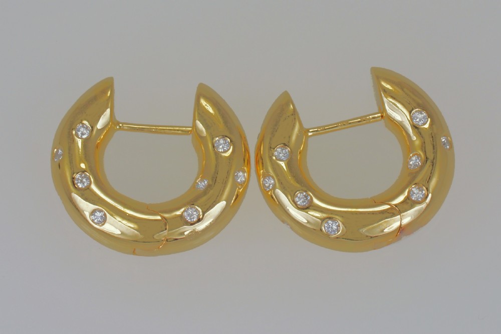 18ct Gold 1.00ct Diamond 1.8cm Hoop Vintage Etoile Earrings with Hinged Snap Closure & Posts for Pierced Ears View II