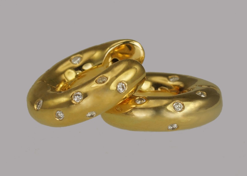18ct Gold 1.00ct Diamond 1.8cm Hoop Vintage Etoile Earrings with Hinged Snap Closure & Posts for Pierced Ears View III