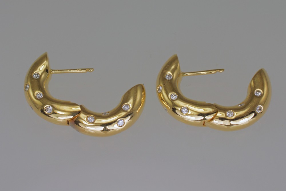 18ct Gold 1.00ct Diamond 1.8cm Hoop Vintage Etoile Earrings with Hinged Snap Closure & Posts for Pierced Ears View V