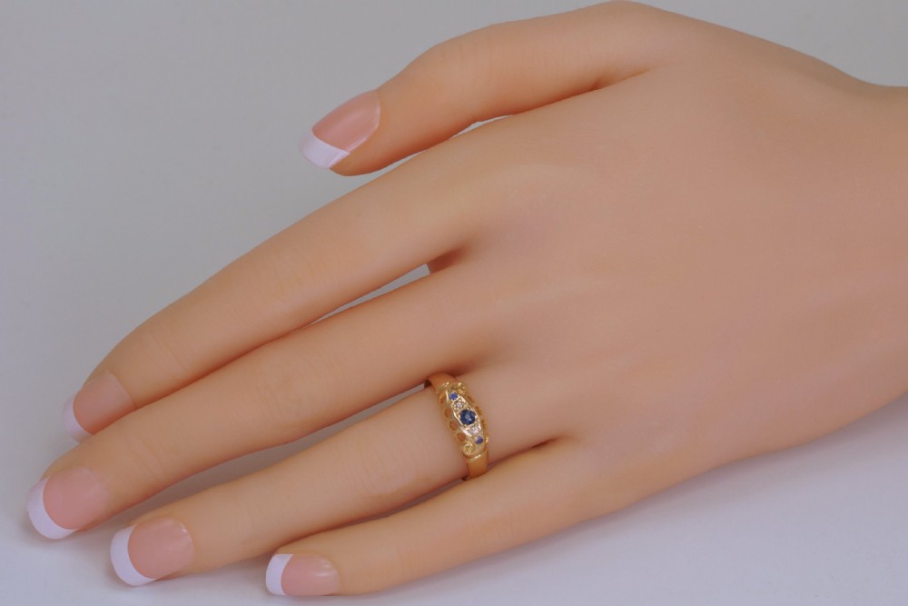 Antique 18ct Gold Sapphire & Rose Cut Diamond Ring Hallmarked Birmingham 1911 View II