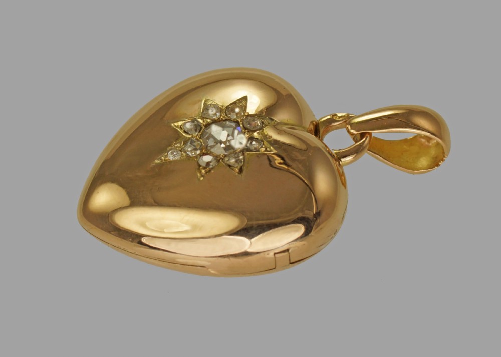Victorian 15ct Gold Rose cut Diamond Heart Locket Antique Photo Pendant ca 1890 View III