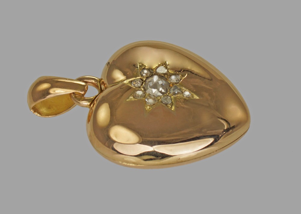 Victorian 15ct Gold Rose cut Diamond Heart Locket Antique Photo Pendant ca 1890 View IV