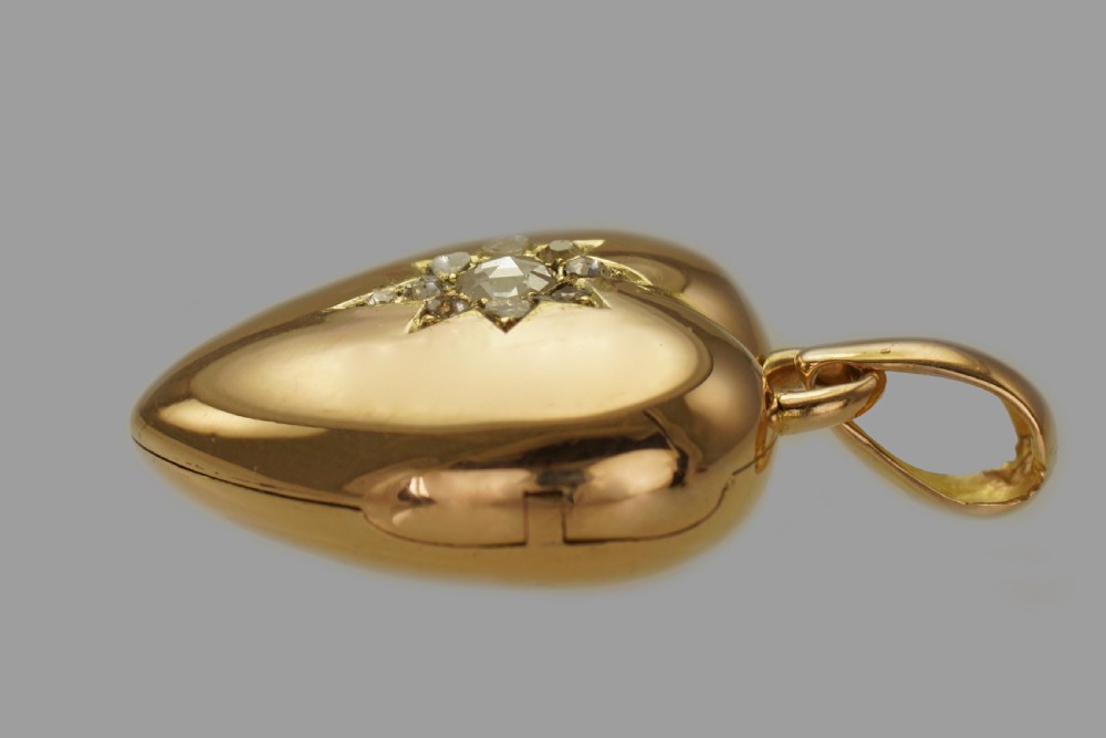 Victorian 15ct Gold Rose cut Diamond Heart Locket Antique Photo Pendant ca 1890 View V
