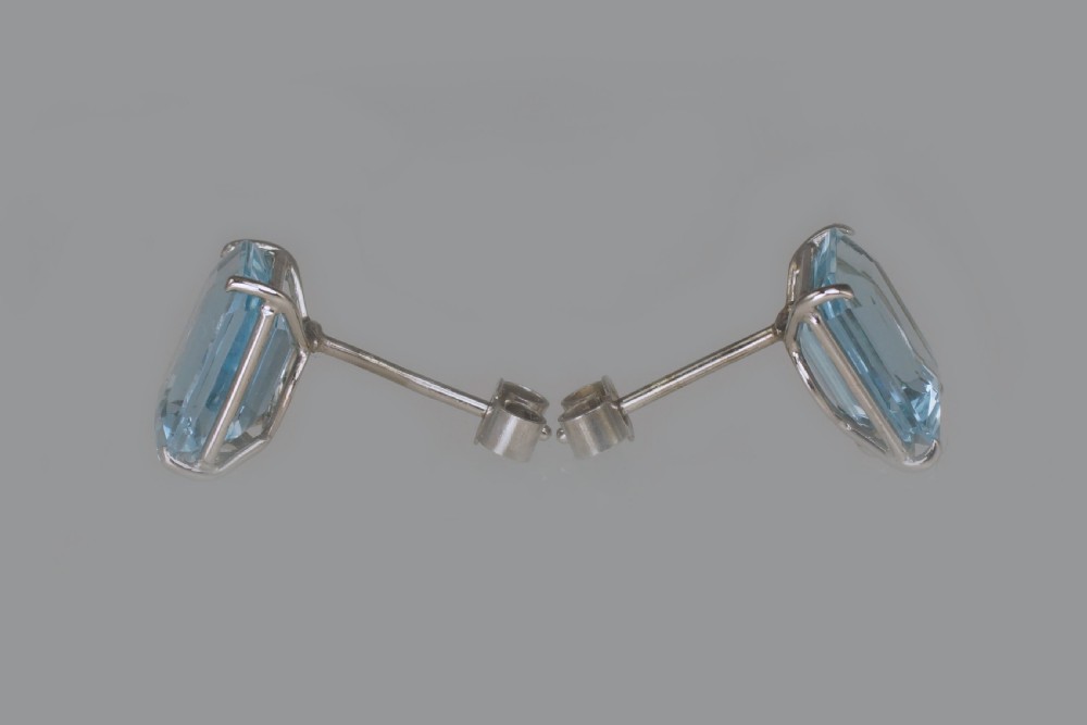 Art Deco Aquamarine 18ct White Gold Stud Earrings Vintage 10 x 8mm Step Cut 6ct 1920,s earrings View VIII