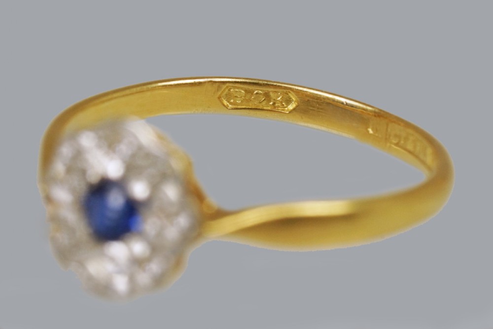 Antique 18ct Gold & Plat Sapphire & Diamond Edwardian Daisy Cluster Ring ca.1910 View X
