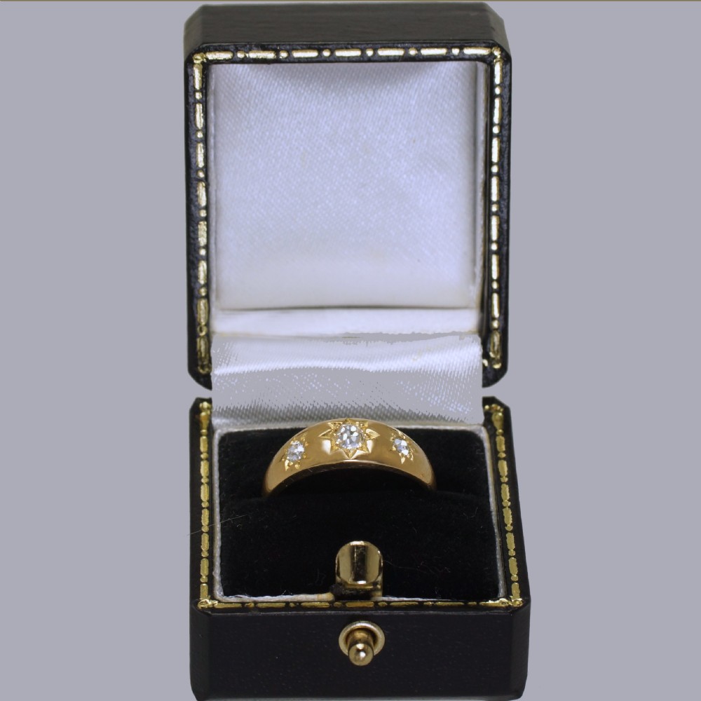 Antique 18ct Gold Old European Cut Diamond Gypsy Trilogy Ring Hallmarked 1911 View VII