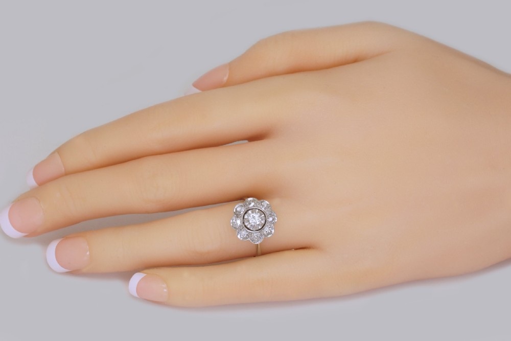 18ct GOLD DIAMOND CLUSTER RING French Retro 1.00ct Diamond Art Deco Ring circa 1920 View II