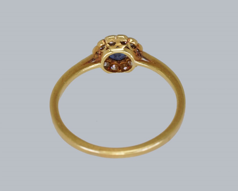 Sapphire & Diamond Cluster Ring Antique 18ct Gold Edwardian / Art Deco Daisy Ring View V
