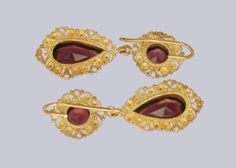 Victorian Garnet 18ct Gold Double Drop Antique 1 1/2