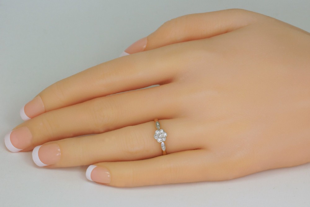 Antique 18ct Gold Diamond Cluster Ring Edwardian / Art Deco Vintage Daisy Ring View IV