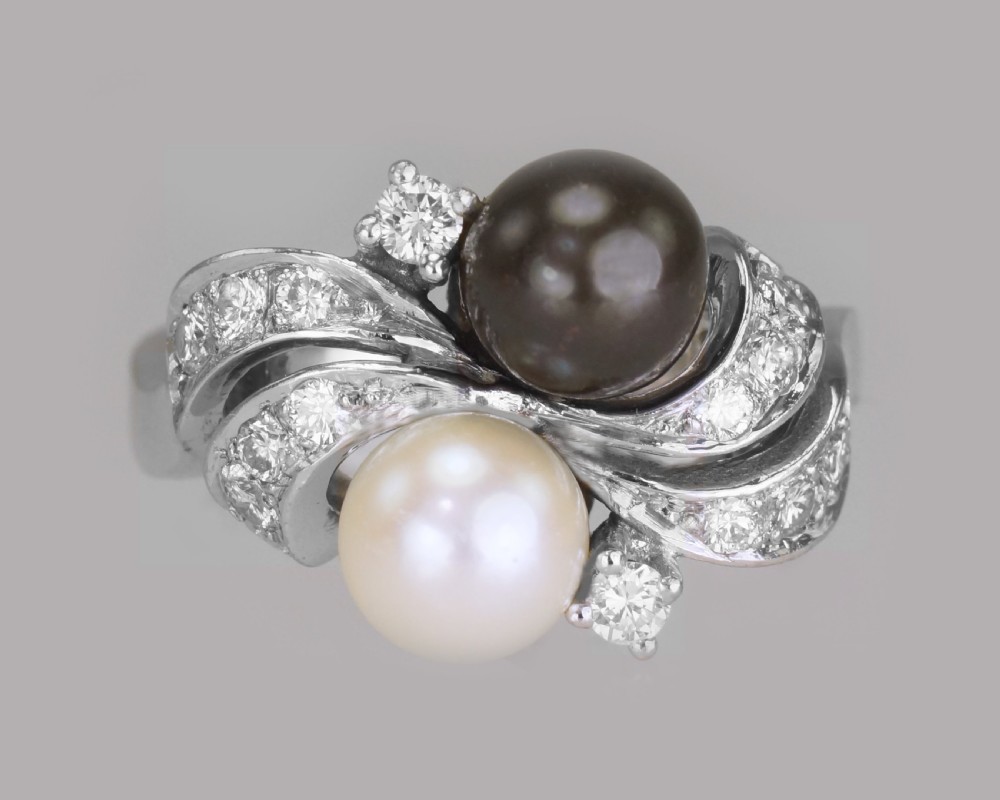 Vintage 18ct Gold Pearl & Diamond Toi & Moi Ring 1960's Grey Pearl Cocktail Twist Ring