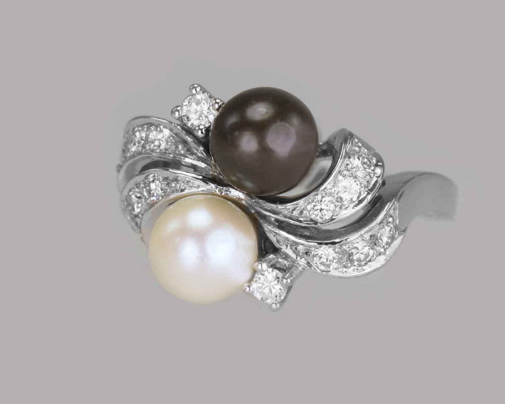 Vintage 18ct Gold Pearl & Diamond Toi & Moi Ring 1960's Grey Pearl Cocktail Twist Ring View IV