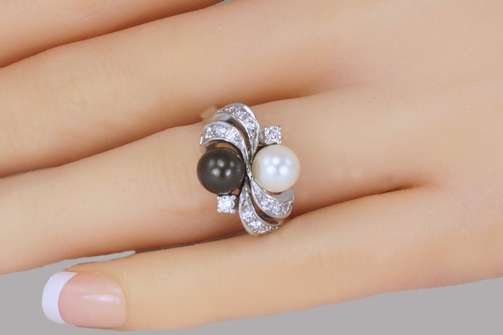 Vintage 18ct Gold Pearl & Diamond Toi & Moi Ring 1960's Grey Pearl Cocktail Twist Ring View XIII