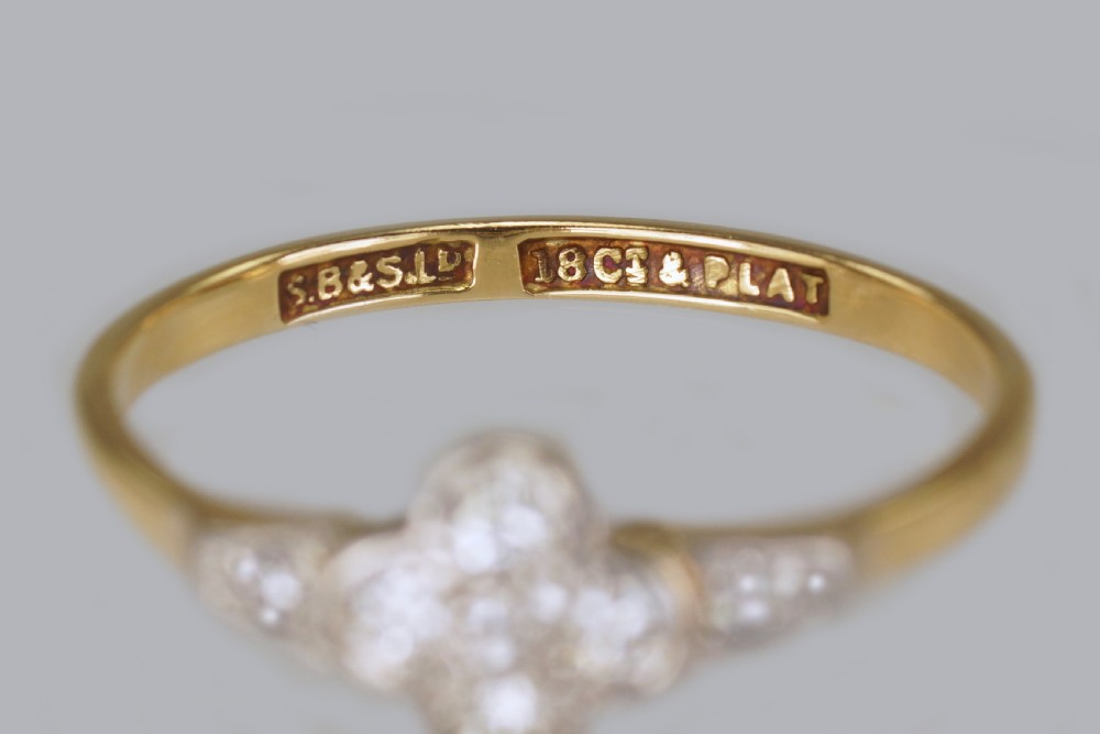 Art Deco 18ct Gold Diamond Vintage Cluster Ring Antique1920's English Daisy Ring View VI