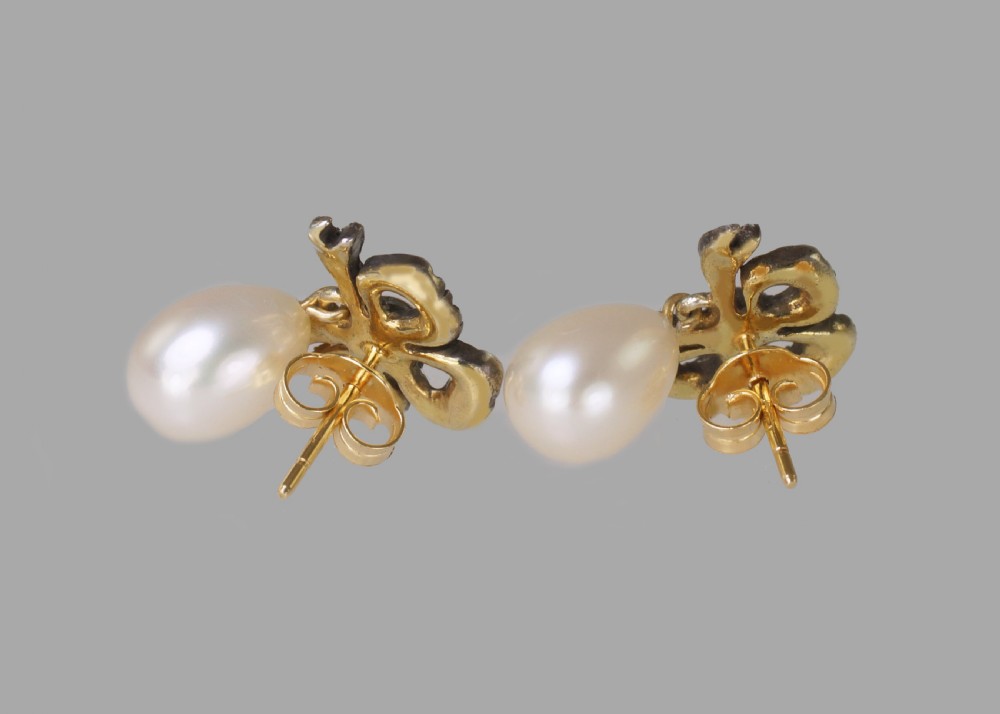 Vintage Pearl Rose Cut Diamond & Emerald Dangle Earrings 18ct Gold Bow 1