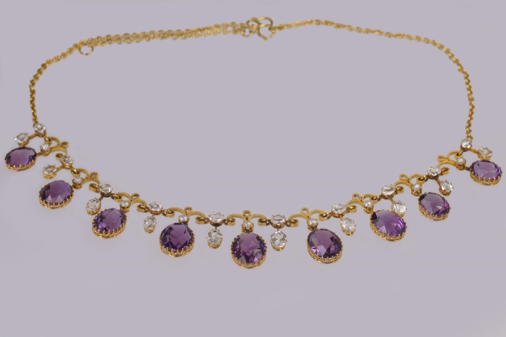 Victorian Amethyst Goshenite & Pearl 15ct Gold Antique Garland Necklace With Original presentation Box View V