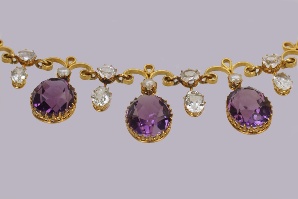 Victorian Amethyst Goshenite & Pearl 15ct Gold Antique Garland Necklace With Original presentation Box View VII