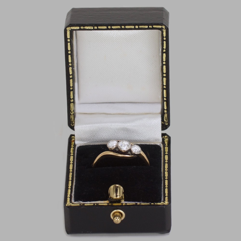 Art Deco Trilogy Ring Antique 0.90ct Old Cut Diamond 18ct Gold 1920's Twist Ring View IX